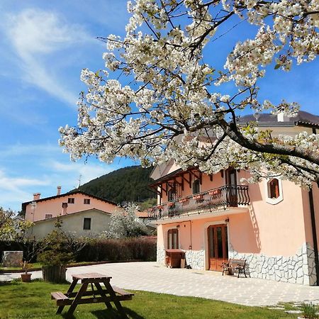 Da Nonna Li Rooms And Breakfast Villetta Barrea Luaran gambar