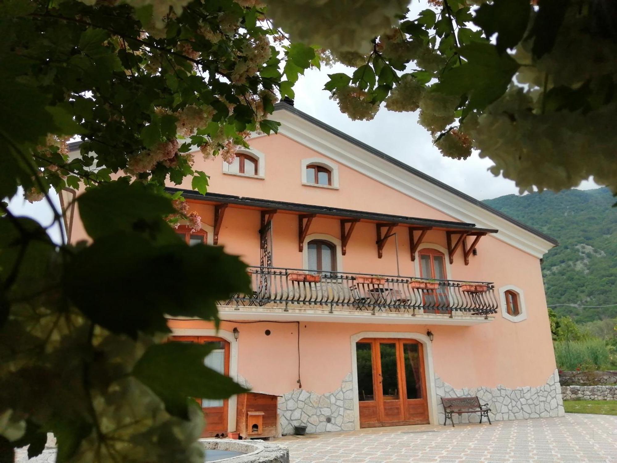 Da Nonna Li Rooms And Breakfast Villetta Barrea Luaran gambar
