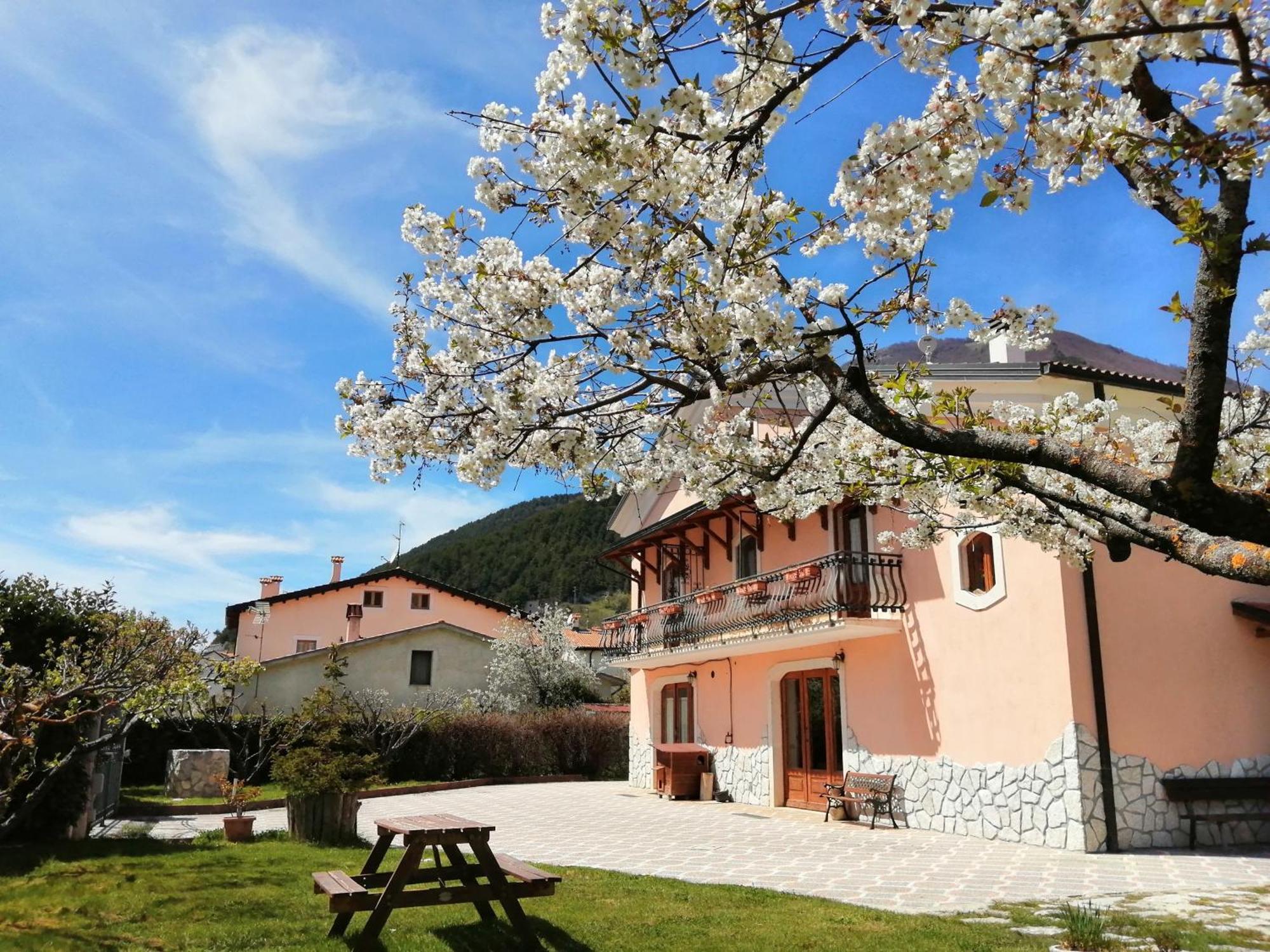 Da Nonna Li Rooms And Breakfast Villetta Barrea Luaran gambar